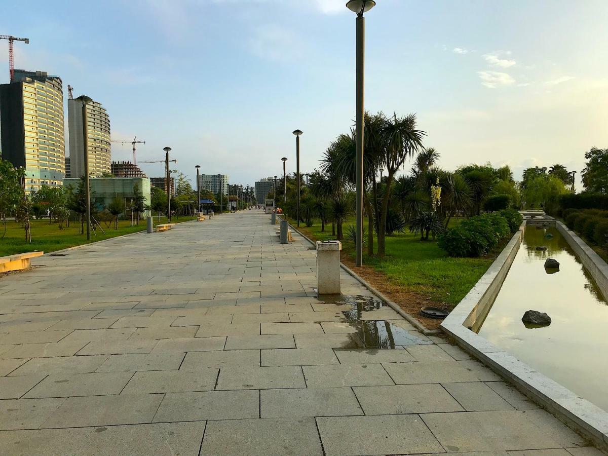 Batumi Orbi Beach Tower Exteriör bild